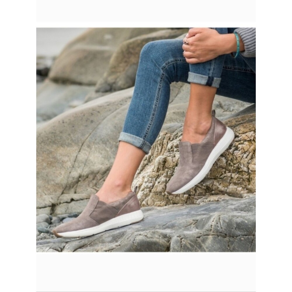 Comfortiva Align Nicole Women's Slip-On Casual Shoe - Smoke Metallic Taupe Sz 9